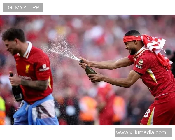 英超激战:利物浦小胜莱比锡全场沸腾瞬间引发热议 英超激战:利物浦小胜莱比锡全场沸腾瞬间引发热议