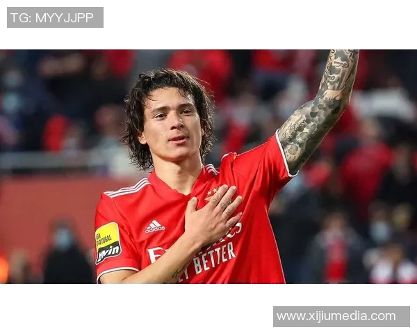 西甲精彩对决里昂大胜本菲卡神扑瞬间引发全场热烈欢呼