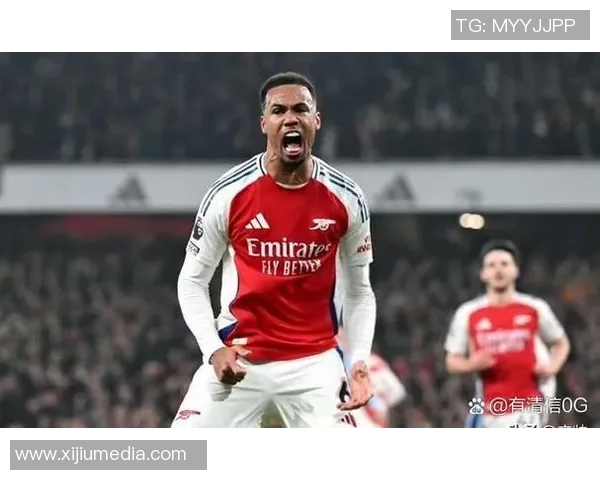 英超焦点战巴黎圣日耳曼与热刺握手言和转会传闻引发热议