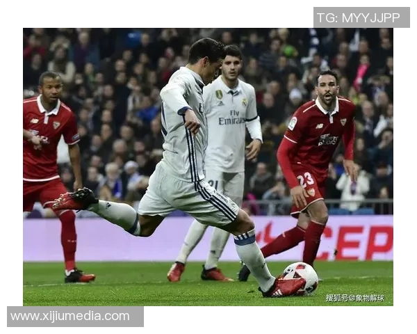 西甲激战巴黎圣日耳曼与波尔图战成平局引发全场惊呼